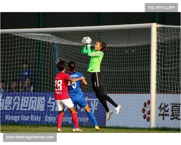 2023年现役十大门将排名解析探索他们的职业生涯与技术特点